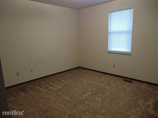 Bedroom 2 09-11
