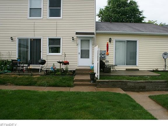 2nd image of 2531 Royal County Down APT B