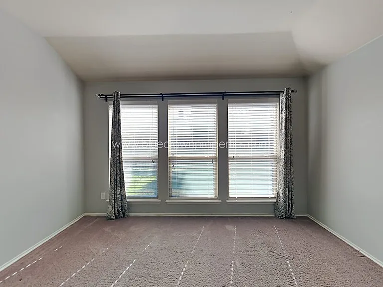 1103 Bexar Ave — Photo 7