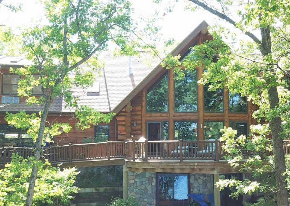1st image of 7214 N Sand Lake Dr