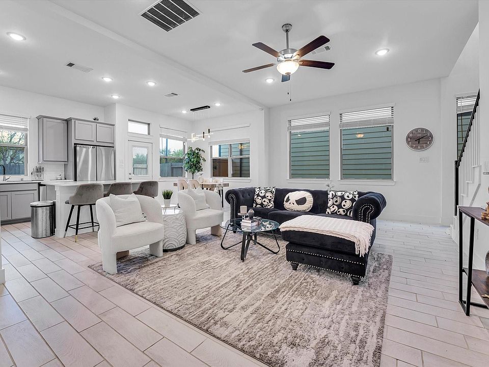 1st image of 7914 Starfish Arbor Dr