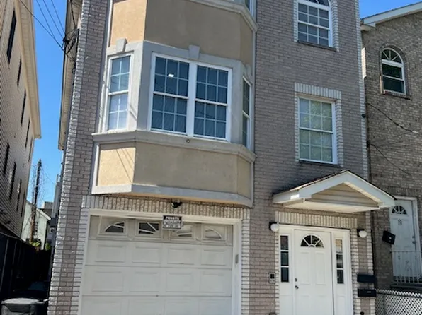 17 Parnell Pl, Jersey City, NJ 07305
