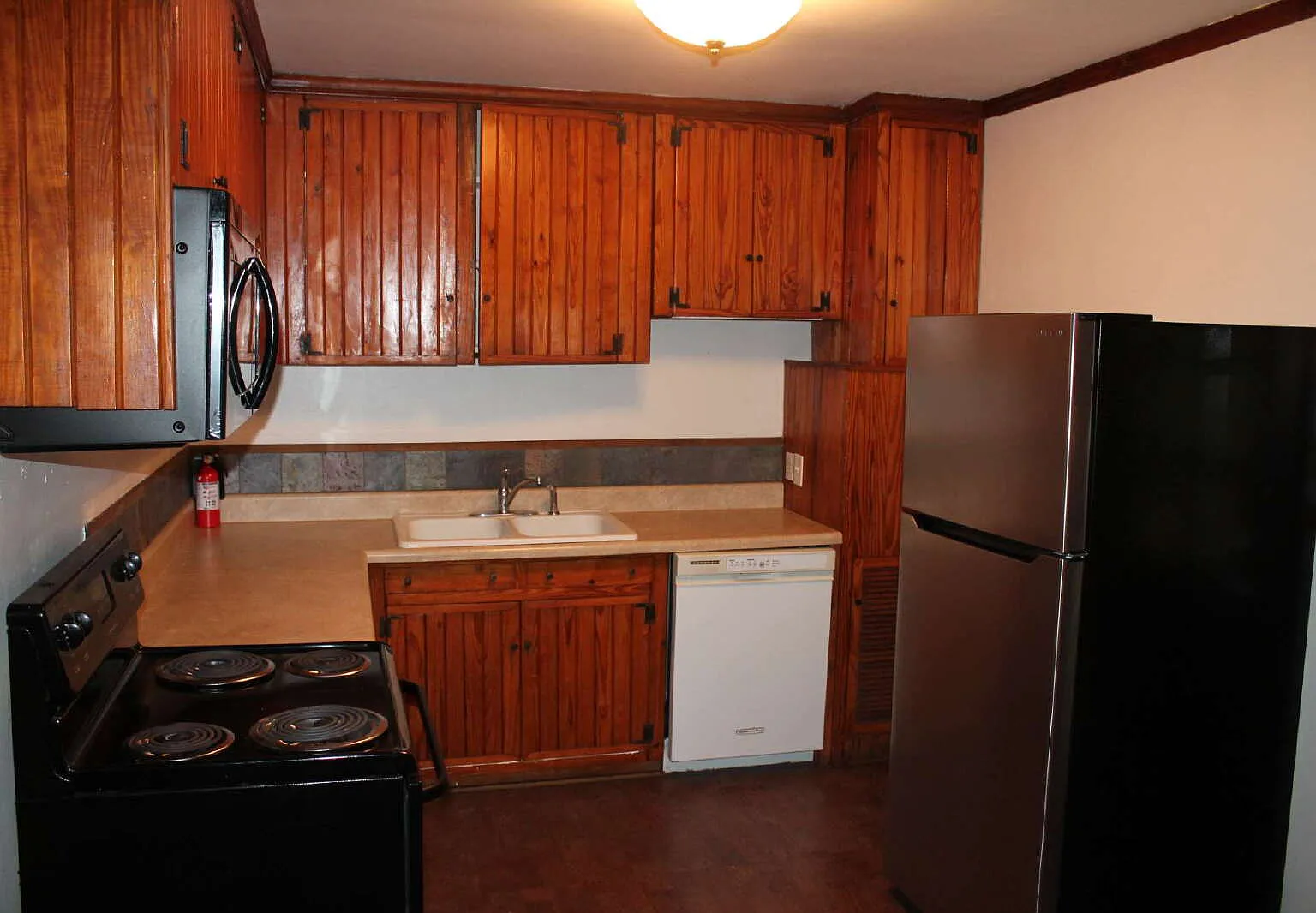 3 bed, 2.0 bath, $1,650 — Photo 4