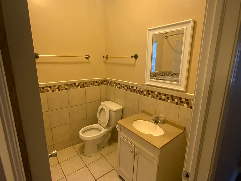 1512 E 71st Pl #2 — Photo 3