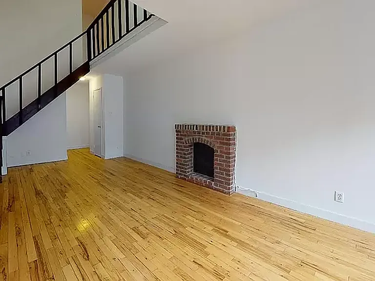 402 E 83rd St #5A — Photo 2