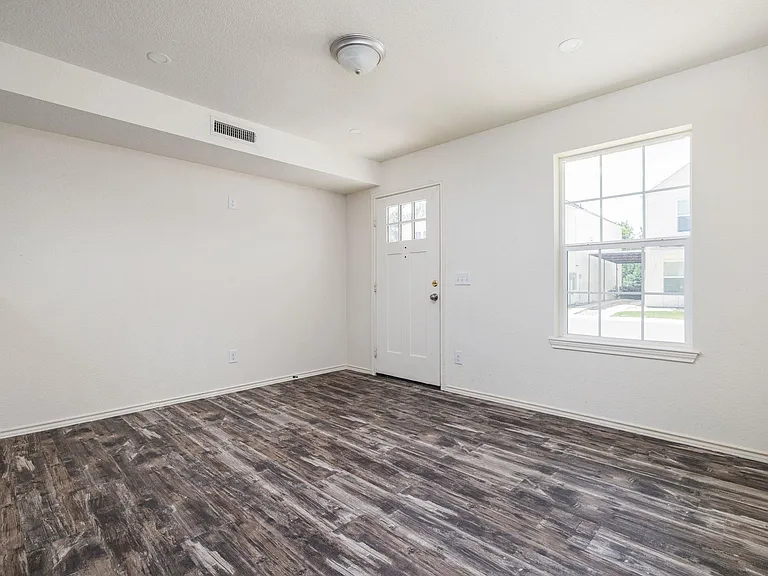 230 S Debus 101b Dr — Photo 9