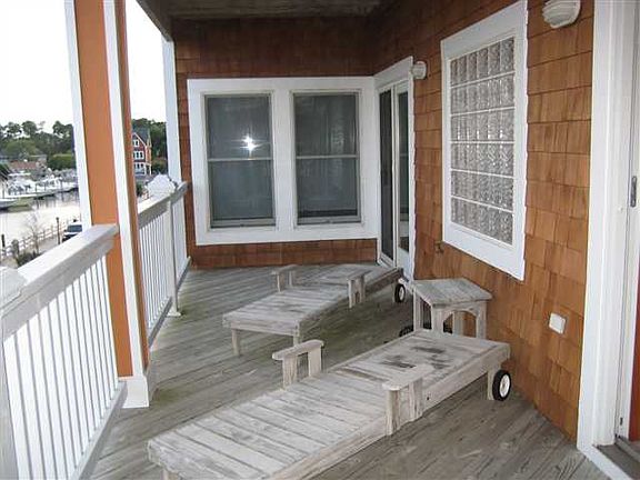5th image of 504 N Bay Club Dr Unit 504