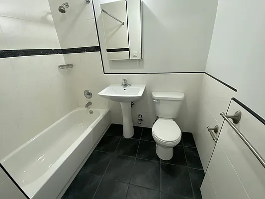 Rented by Voro, LLC | media 25