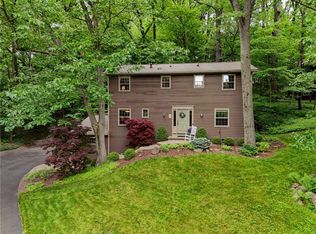 19 Sand Brook Rd, Pittsford, NY 14534