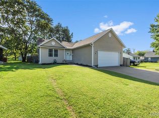 520 La Rose St, Sainte Genevieve, MO 63670