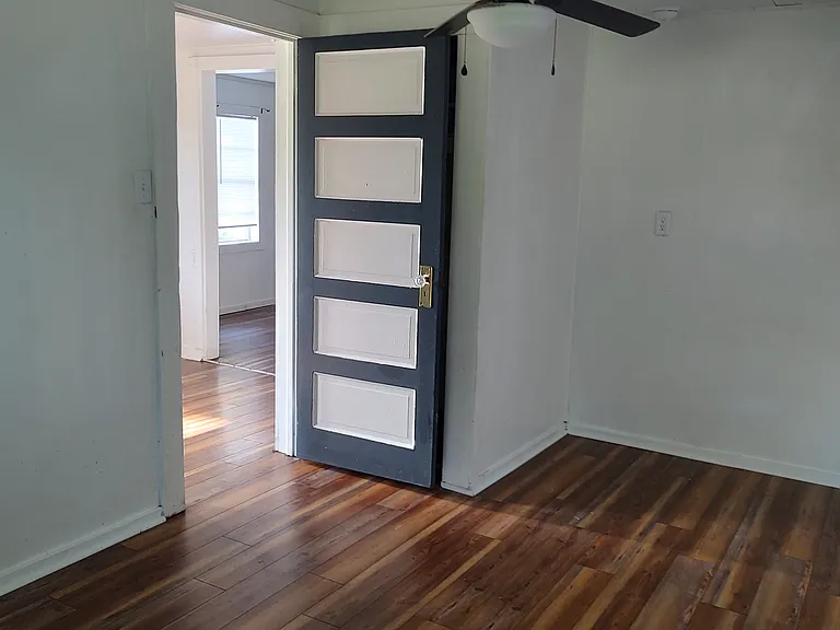 219 W Ocala St — Photo 10