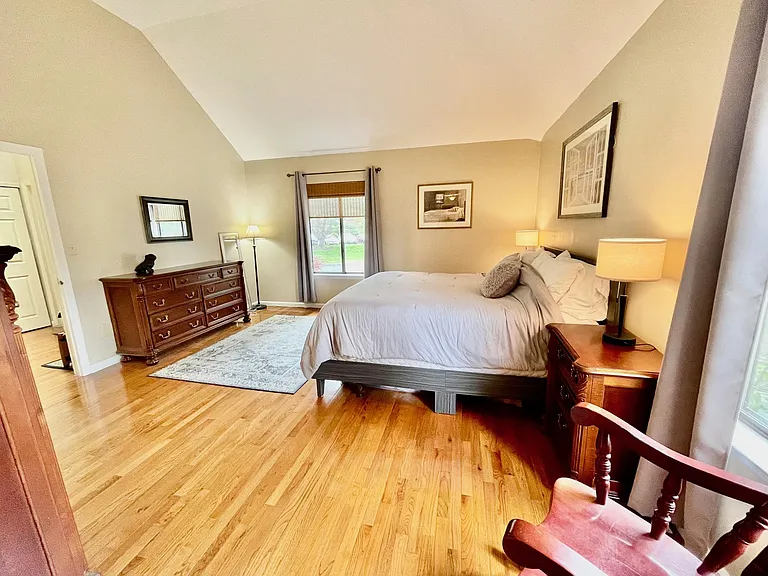 2 Hawthorne Pl — Photo 6