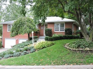 1113 Midyett Rd, Saint Joseph, MO 64506