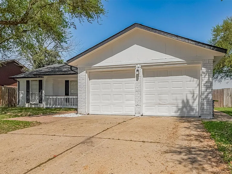 6219 Canada Dr — Photo 3
