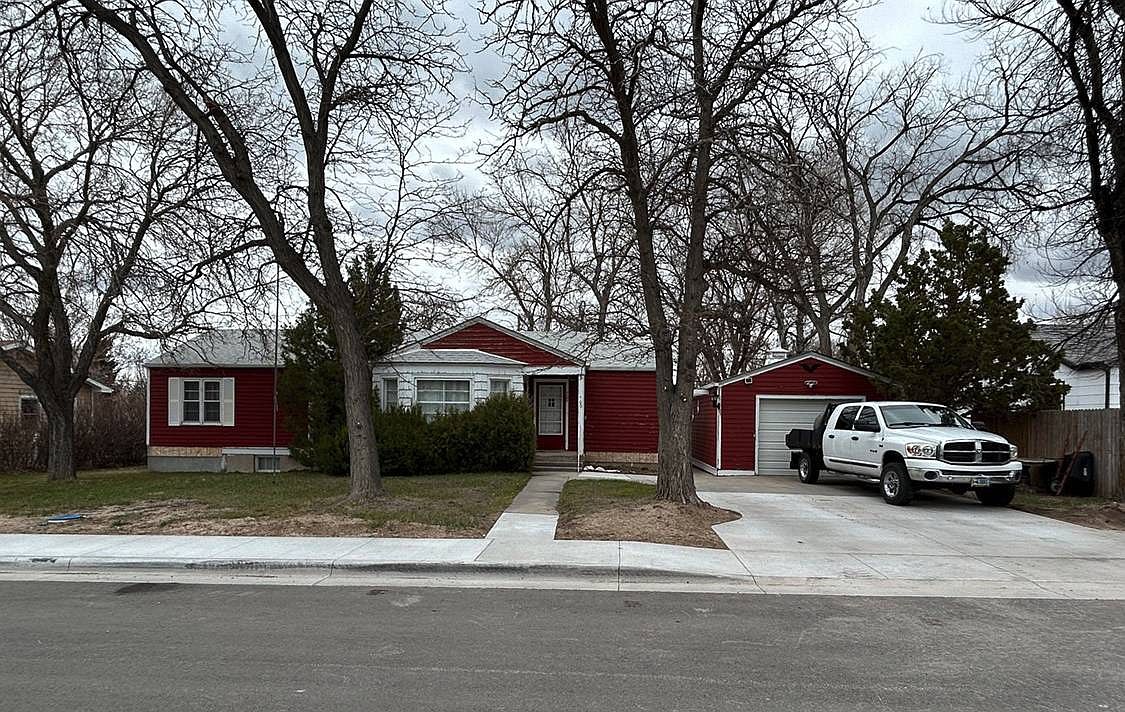 709 S Diamond Ave, Lusk, WY 82225 Zillow
