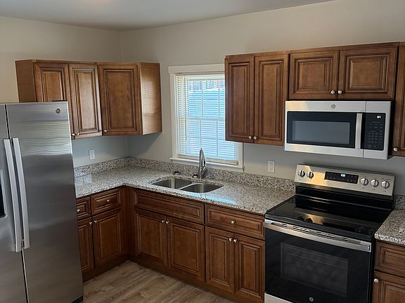 2nd image of 1007 Harley Dr