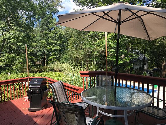 Deck.