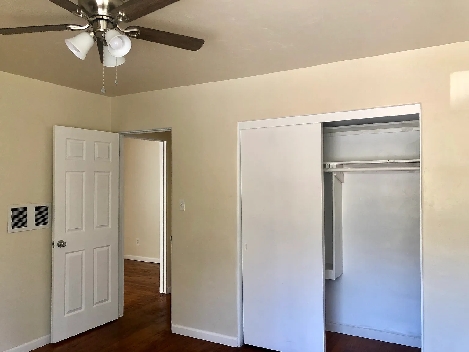 1 bed, 500 sqft, $1,850 — Photo 2