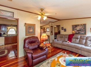 694 Heritage Rd, Woodlawn, VA 24381