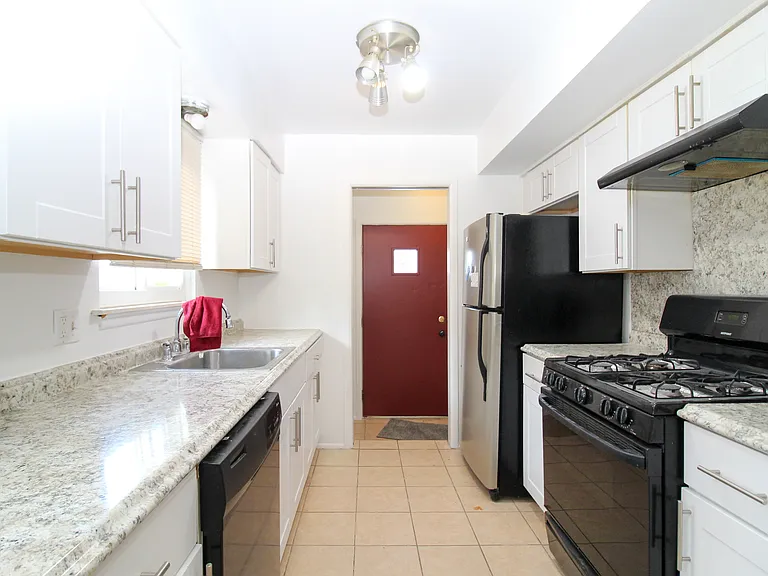 25815 Midway St — Photo 6