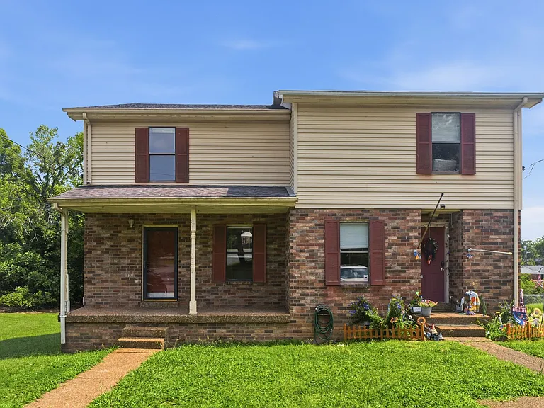 1241 N Graycroft Ave — Photo 10