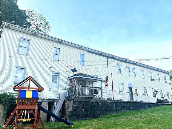 2nd image of 601 N River Ave