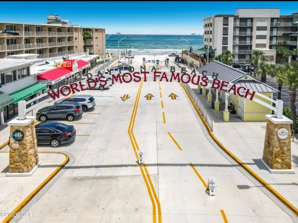 219 S Atlantic Ave #B, Daytona Beach, FL 32118