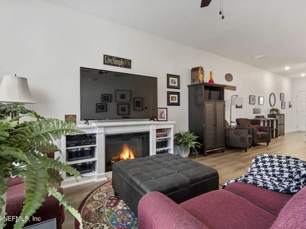 6211 RYEGRASS Street, Jacksonville, FL 32258