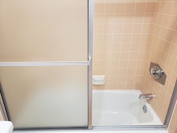 4th image of 1210 N Flores St APT 11