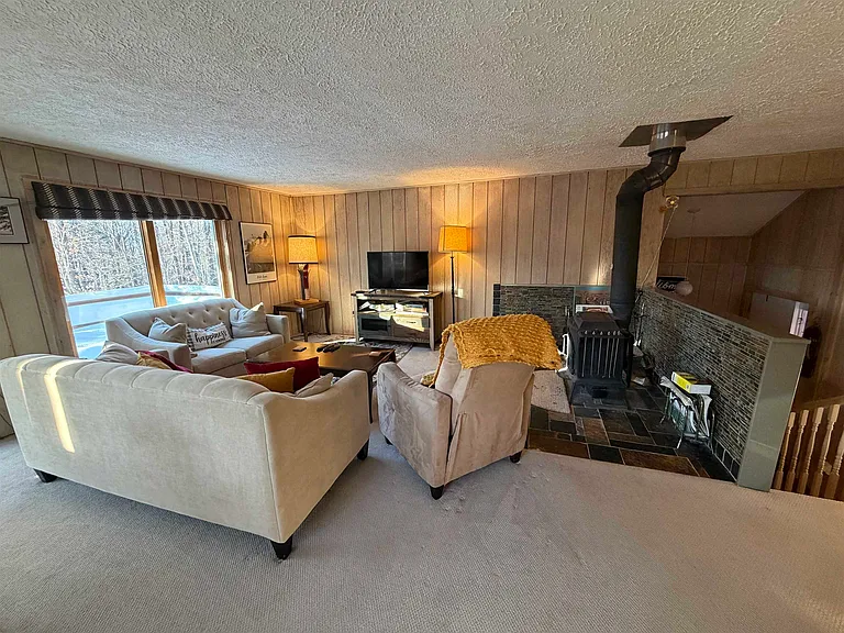 127 Mountain Ridge Rd — Photo 5