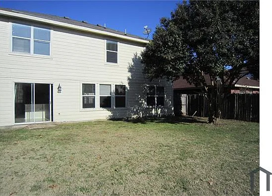 4721 Palm Ridge Dr — Photo 8