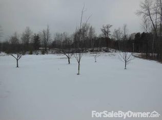 5547 Liegeois Rd, Abrams, WI 54101
