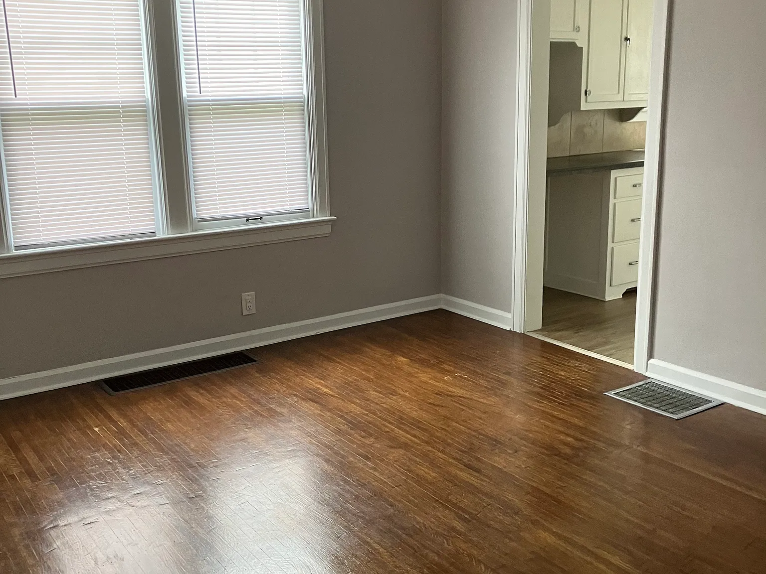 2 bed, 944 sqft, $1,500 — Photo 3