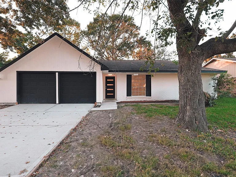 11611 Sagedowne Ln — Photo 1