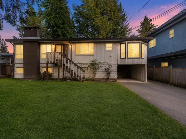 9704 131st St, Surrey, BC V3T 3P3