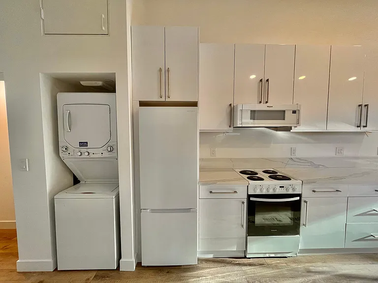 4045 Georgia St #2 — Photo 2