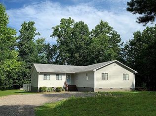 8134 Military Rd, Amelia Court House, VA 23002