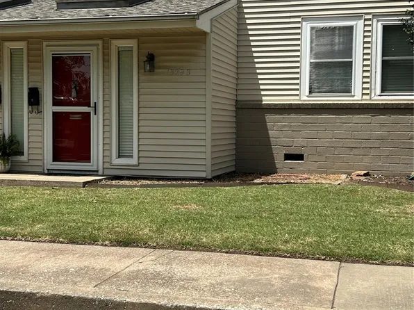 1329 E 38th Pl Unit B, Tulsa, OK 74105