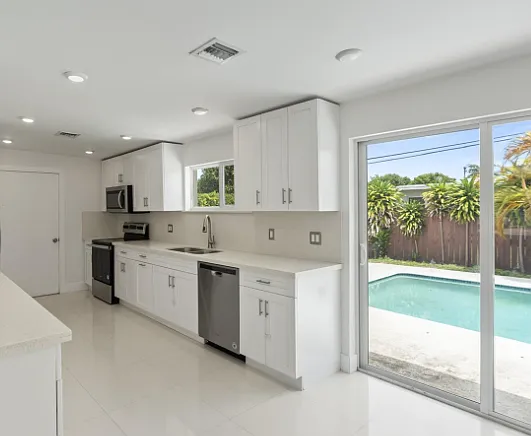 10501 SW 53rd St — Photo 7