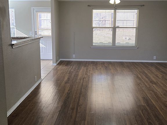 4th image of 1705 Rainy Brk
