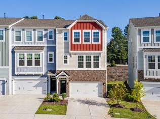 1136 Commack Dr, Durham, NC 27703