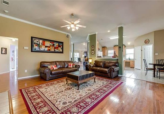 5th image of 2524 Frosted Green Ln