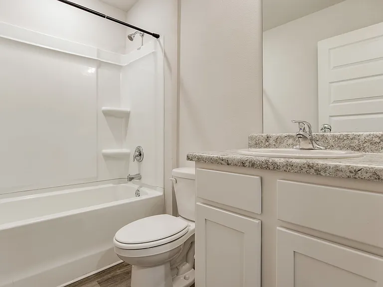 2528 Sutton Place Dr — Photo 15