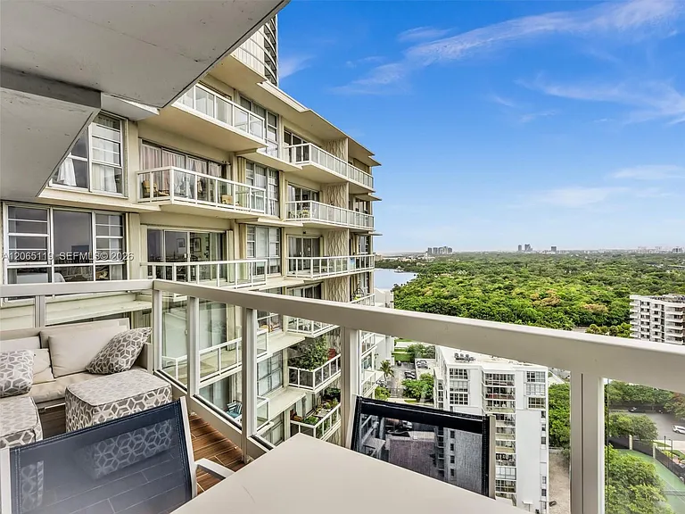 2451 S Brickell Ave #20M — Photo 18