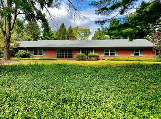 913 Turkey Foot Rd, Lexington, KY 40502