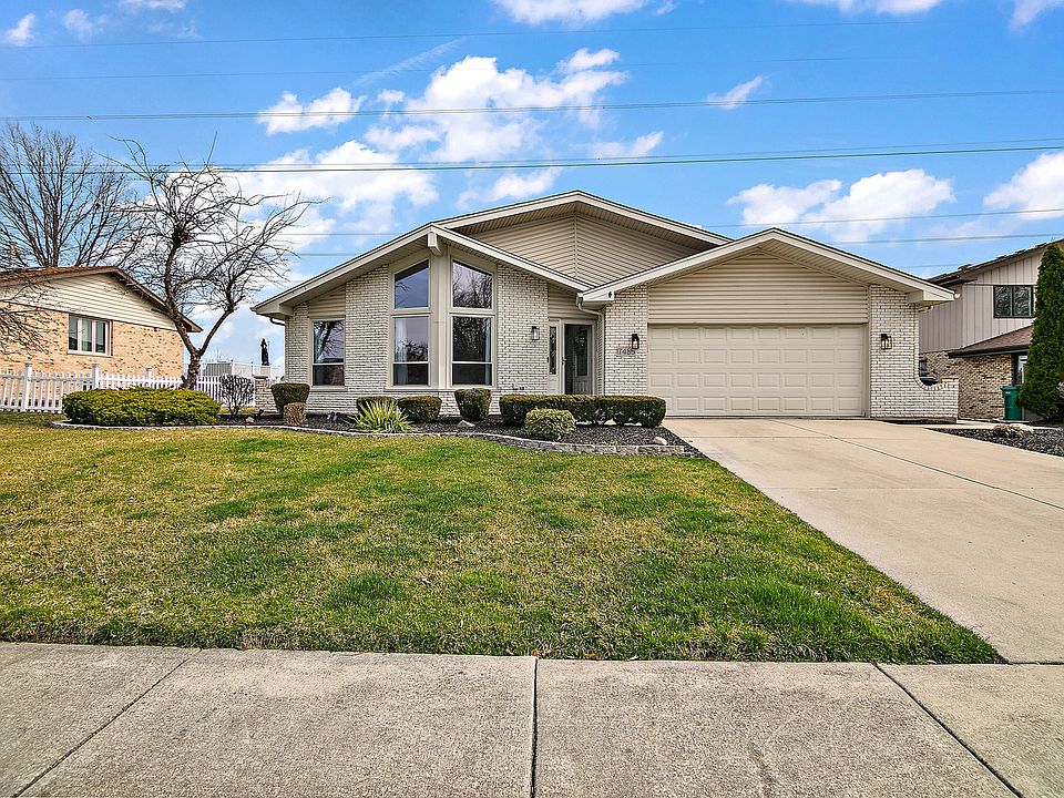 1st image of 17485 Highwood Dr