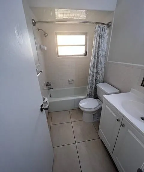 2822 Van Buren St #102 — Photo 11