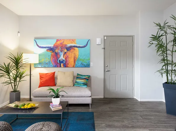 Ventana Canyon Apartments