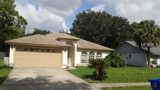 1st image of 447 Country Wood Cir