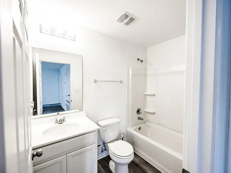 448 English Oak St — Photo 21